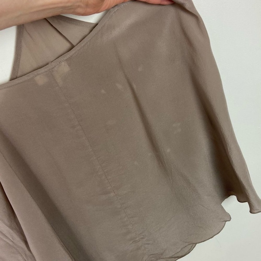 Aritzia Wilfred 100% Silk Camisole Tank Top Minou Tan Beige Size Large Basic - Picture 11 of 11